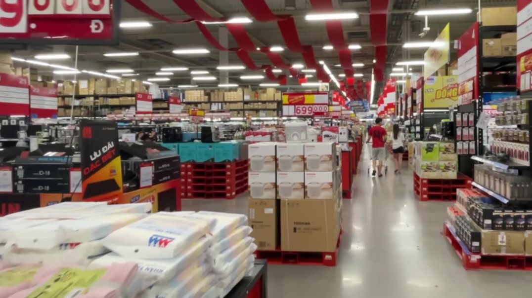 ⁣See Amazing Supermarket Sai Gon Vietnam