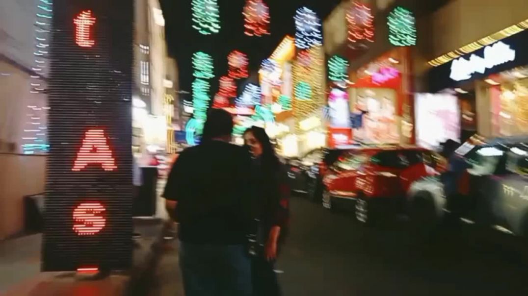 ⁣Commercial street bangalore night view