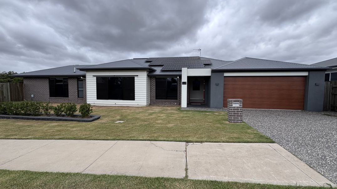 ⁣1 Trevatt Street Westbrook